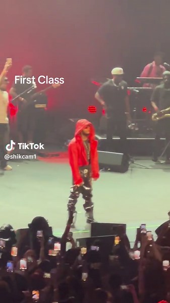 Diamond Platnumz: First Class Song Performance 2025