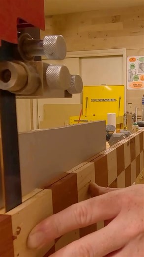 @beardedwalrusww • I’m a little obsessed with checkerboards. The problem is, making them isn’t the easiest thing to do! My trick is using my bandsaw to split every checkerboard I make perfectly in half. This works great for my process because I only need about 3/16 to laminate on top of the board’s base anyway, but also it immediately doubles the amount of checkerboards that I’ve made. This makes it so I basically get two mountain surfboards out of one checkerboard! Streamlined process 🤙🏼 Shou