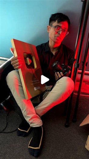 Vicky Sir on Instagram: "2 Million Dreams ❤️ The Greatest YouTube Motivation 🔥🔥🔥 . . . . . #motivation #2million #youtuber #success #Motivation #YouTubeMotivation #2MillionDreams #SuccessStory #MotivationalVideo #YouTubeSuccess #InspirationalStory #Achievement #DreamBig #MotivationalSpeech #GoalSetting #SuccessMotivation #OvercomingObstacles #SuccessJourney #Inspiration"