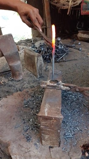 “You Won’t Believe This Iron Work 🔥” #hammer #work #blacksmithwork #metalsmith