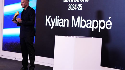 Video. Watch: Mbappe receives 2024-2025 Golden Boot award