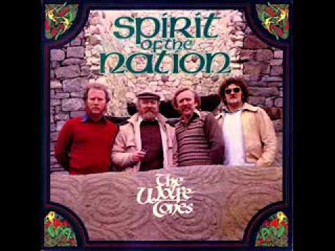 The Wolfe Tones - Paddle Your Own Canoe