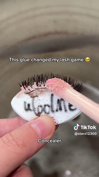 Free shipping for a limited time#lashes #lashglue #lashgirl #ucoolmelashes #lashartist the cluster glue is so good you can wash ur lashes every night without them falling off uCoolMe lash glue longer lasting & waterproof