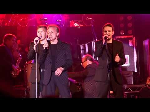 Frankie Valli and The Four Seasons - Let's Hang On - 2012