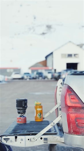 From skin track to road trip, the Technolight Hood delivers low weight and high-efficiency warmth, even in wet conditions. | Stellar Equipment