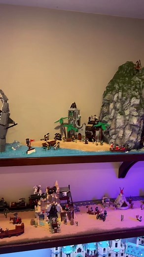 Custom LEGO Pirates of the Caribbean Dock Set Review