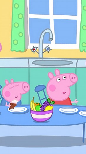 Here’s an exclusive sneak peek at the Peppa Meets the Baby Cinema Experience! 🐽🍼 Experience this in more in select cinemas starting tomorrow, May 30th. You do not want to miss this! 🤗 Link in bio & stories for tickets 🎟️ | Peppa Pig