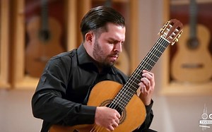 Heitor Villa-Lobos' 'Prelude No. 5' performed by Álvaro Miranda on a 2020 Vladi