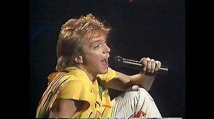 David Cassidy l am A Clown 1972 David Cassisdy geeft op 16 maart 1973 het eerste van zes uitverkochte concerten in The Wembley Empire Pool in Londen. Zijn nieuwe single, I’m A Clown/Some Kind Of A Summer, komt op 23 maart 1973 binnen in de Britse hitparade. Hij bereikt de derde plaats. | Oldie video's on line
