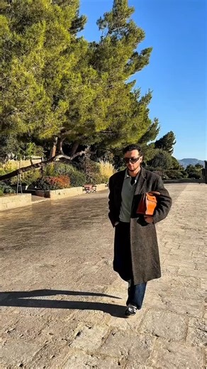 モナコ旧市街でのお散歩の様子をお届け🚶🏻🇲🇨 #モナコ #Monaco #ルロシェ #モナコヴィル #モナコ旅 | Visit Monaco