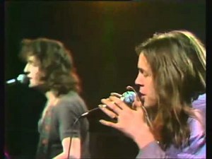 The Pretty Things: in the square (live 71)