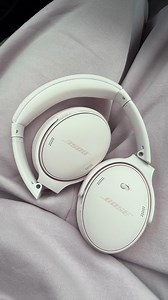 This is your sign to choose the $70 off Bose coupon in Customization 3 of the Spring Box before it’s too late!! 💗 Customize your Spring Box now at the IG link in bio! | FabFitFun