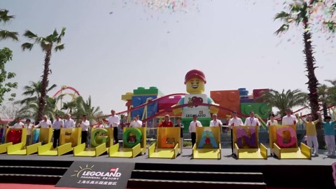 World's largest Legoland opens amidst Shanghai heatwave