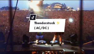 AC/DC ( Live at Donington 1991. #acdc #acdcthunderstruck #liveatdonington #rockclasico #clasicosmusicales #1991 #classicmusic #rock #fyp #spotify #music #dance #viral #classicalmusic #foryou #parati #viraltiktok #youmusic95