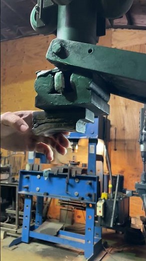 Setting Up Our Treadle Hammer #blacksmith #forging #carbonsteel