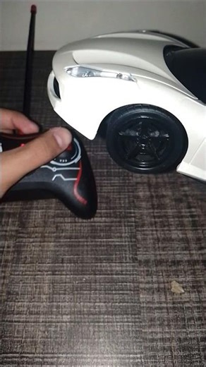 Remote Control Ferrari 488 in 1:18 scale