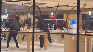 LA Apple Store looted during anti-ICE protests
