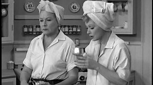 The Lucy Show - S01E15 - Lucy's Sister Pays a Visit