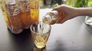 Mogu Mogu Peach Iced Tea with Nata de Coco (Coconut Jelly) – Chewy Bubble Tea Alternative, Refreshing Drink, 6 Pack Bottles, 15.3 fl oz Each