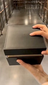 2.1K views · 2.5K reactions | Famous brand smart watch, the only smart watch in history that supports receiving Beidou satellite messages, has satellite communication and deep diving functions, can even surpass professional sports watches. For consumers who intend to buy a high-end mechanical watch, they can choose to upgrade to the gold version, it is a more powerful warrior that is luxurious and low-key, without losing to Rolex. | Kyayu shop | Facebook