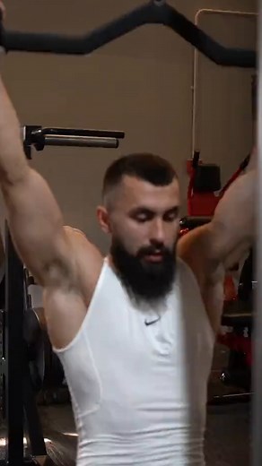 160K views · 3.2K reactions | Back 﫡 My training program lin in Bio #anatoly #AnatolyPowerlifter #GymPrank #FitnessMotivation #StrongIsFunny | Anatoly Moments | Facebook