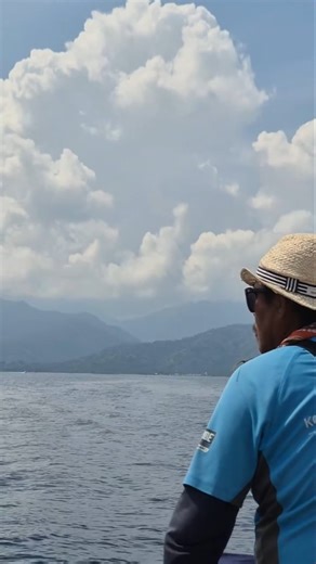 Shardaé on Instagram: "Beloved, Find within you the source of this surge, Melt into that place of upwelling, A wave rolling in a vast ocean of delight - The Radiance Sutras: Vijñāna Bhairava Tantra 🌊🌊🌊"