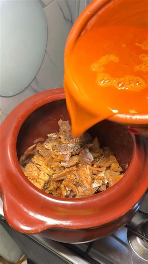 Here’s how to make authentic Banga stew (Ofe Akwu),a traditional Nigerian palm fruit stew that’s rich,spicy,and bursting with flavor.This easy step-by-step recipe shows you how to get that thick,red oil surface and deep,smoky taste without stress. 🍲✨#BangaStew #OfeAkwu #PalmFruitStew #NigerianRecipes #NaijaCuisine | Jennifer Chidera David