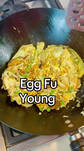 Mastering Egg Fu Young: Crispy and Fluffy Techniques