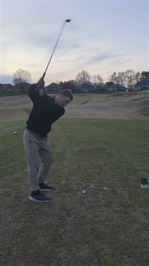 Play 2 Par 3's With A Scratch Golfer 🏌️‍♂️ #golf #golfswing #shorts