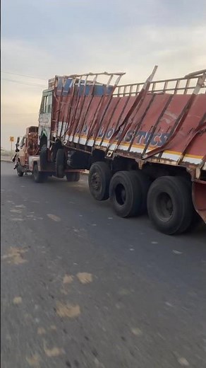Driver life is very Dangerous #automobile #truckdriving