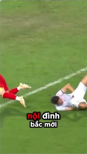 Dinh Bac is a lifelong scholar, honored by a special privilege: a fan wrote a poem specifically f...