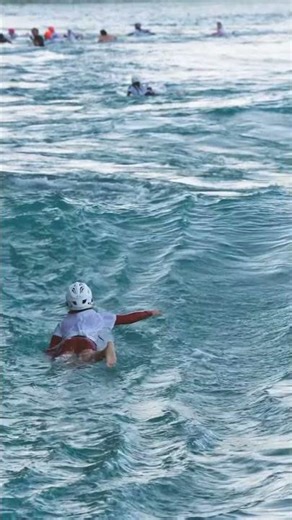 From San Diego, California🌞 Meet the Girl Grom Surf Club 🌊 These girls brought the stoke all the wa