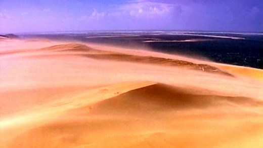 Sand dune formation and movement - the Dune of Pilat