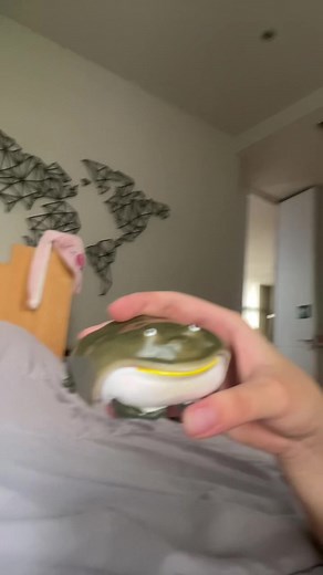 Cute Frog AirPod Case: A Fun Accessory