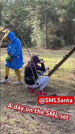 SML Santa on the SML set. ​⁠ @smlsanta