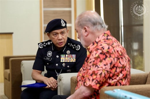 King grants audience to new IGP Mohd Khalid