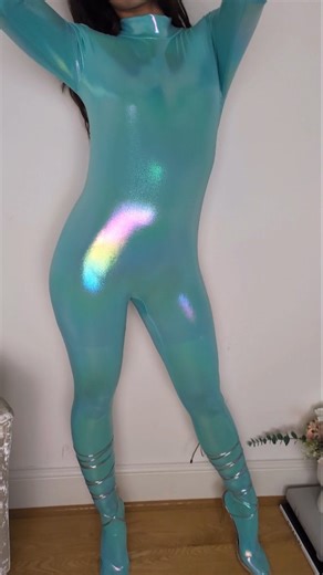 Soni Panda Official on Instagram: "👉🏼Hosiery Of The Day:: Nephira Metallic Mint Shiny Catsuit ⚠️Warning: excessive shine may cause staring 😏✨ Metallic mint, full body, zero chill here baby! 💚 What a way to end the week and begin the Christmas countdown ⏲️ ♨️Hot or toooooo hot? Let’s debate in the comments 👇🏽 •Colour: Metallic Mint •Size: Medium @satinylust #SoniPanda #TeamTights #TeamSoniPanda #Rajstopy #Pantyhose Collant Tights Hosiery Promo Tight