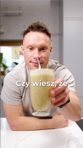 Make a refreshing mango smoothie with 27g of protein!