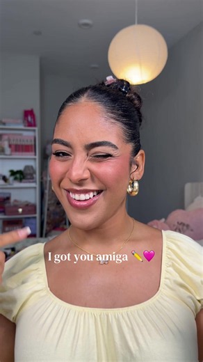 Ya es back to school szn, quien necesita un tuto de maquillaje para la escuela?! ✏️👀 #manchas #acneproneskin #makeup #tutorial #backtoschool maquillaje para escuela, back to school makeup transition