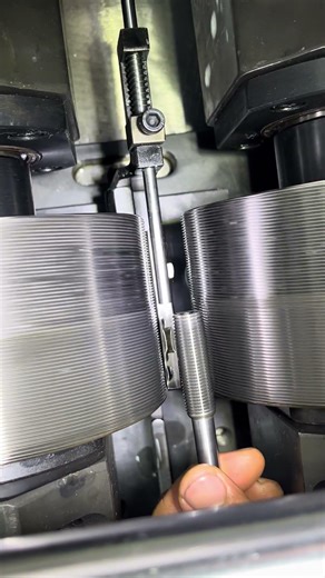 Hydraulic thread rolling machine #knurling #cncmachine #screws #machine #thread #screws