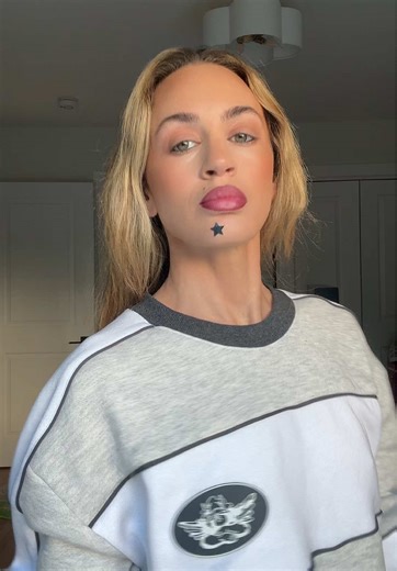 nah I can't compete with the girls doing this trend #tattoo #backtattoo