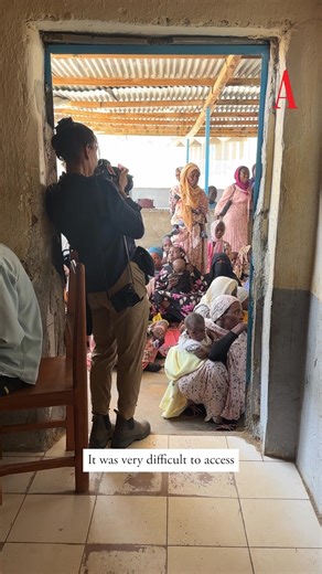 Anne Applebaum and Lynsey Addario traveled to Sudan earlier this year to report from the front lines of a brutal civil war. They spoke about their reporting, and how those they talked to in Sudan are already living in a post-American world. Hear their discussion and read The Atlantic’s September cover story: https://theatln.tc/78jR1suA 📸: Lynsey Addario, Caitlin Kells, and Andrea Tracy | The Atlantic