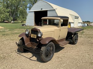 1930 Ford Flatbed Truck | Transportation