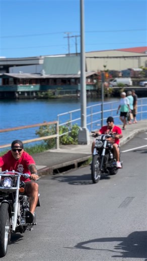 9.7K views · 5.1K reactions | 酪酪酪 What’s the name of these two songs? #stillnotpau #ithoughtitoldyouwenotpau #longlivetheking #suddenrush #suddenrushnation #overtime #bonusperiod #theforefathers #the4fathers #hawaiihiphop #hawaiianhiphop #reggae #hawaiireggae #hawaiianreggae #bigisland #hawaii #maui #oahu #waikiki #kauai #molokai #music #legacy #thankful #mahalokeAkua | Sudden Rush Nation | Facebook