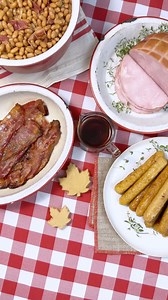Tu prépares un festin de cabane à sucre? Notre recette de fèves au lard est tellement simple que t’as juste besoin de 6 ingrédients et de claquer des doigts! Pas plate hein! 🫘 La cabane, c’est chez nous. Chez nous, c’est Lafleur. | Lafleur