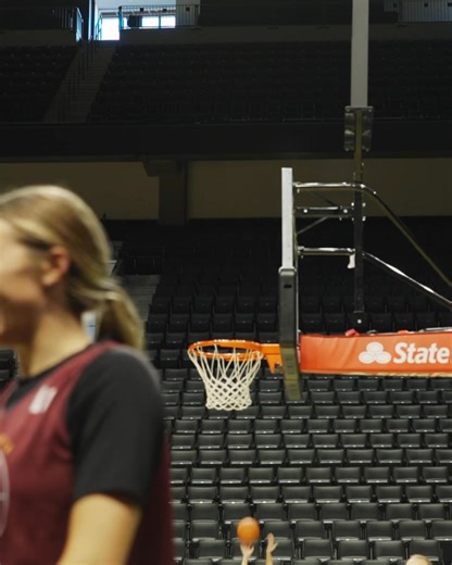 Pregame Prep! 🆚 Oregon 🕗 8 p.m. CT 📍 Matthew Knight Arena 📺 B1G 📻 KFAN 100.3 FM & KFAN 96.7 FM 📊 z.umn.edu/awwf #SkiUMah | #Gophers〽️ | Minnesota Women's Basketball