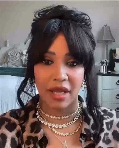 ✨The way you present yourself and carry yourself should inspire people every day✨#Foryou #women #loveyourself #inspiration #selfworth