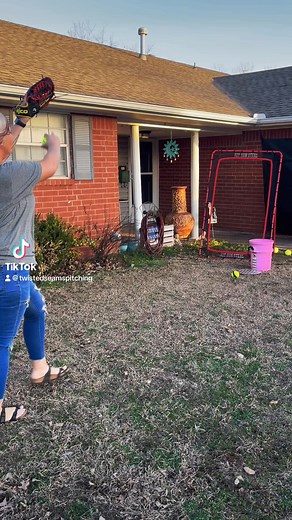Learn more pitching drills in my bio! #Softball #SoftballPitching #SoftballPitcher #pitcher #Fastpitch #PitchingDrills #baseball #baseballpitcher #baseballpitching #Pitcthinglessons #pitchingacademy #pitchingcoach #curveball #fyp #softballcheers | Twisted Seams Pitching Academy