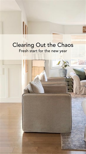 Amanda Johnson | Simplify & Declutter on Instagram: "There’s nothing quite like decluttering after Christmas am I right? 🤩🤩🤩"