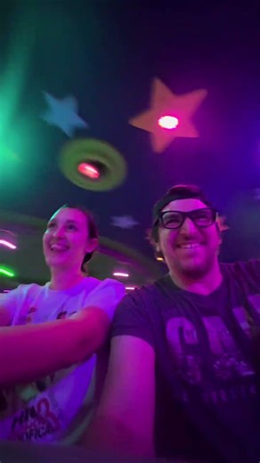 Riding Alien Swirling Saucers with your best friend is so fun! #disneyride #hollywoodstudios